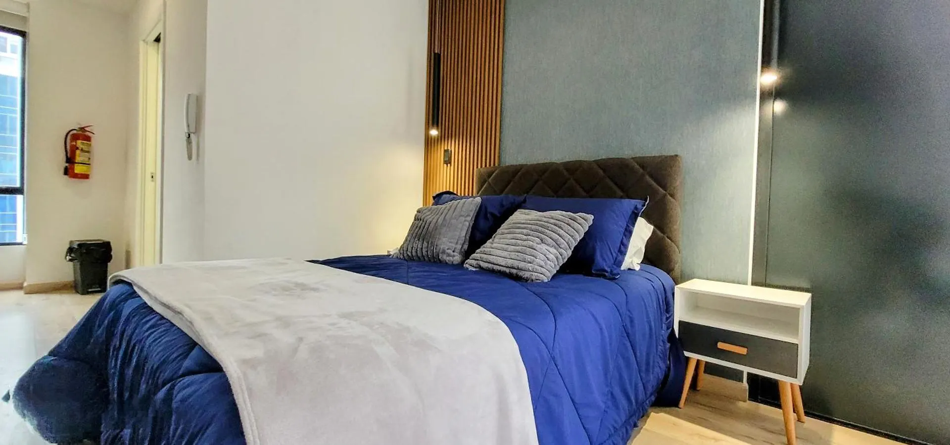 קיטו Xoe Mini-Suites And Apartments אקוודור